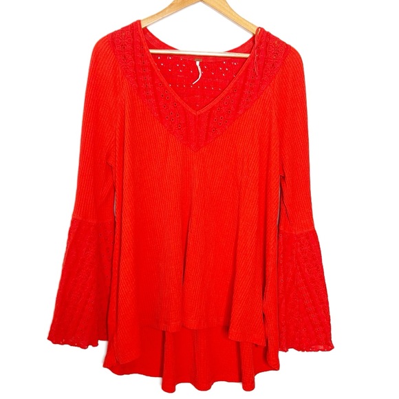 Free People Red Bell Sleeve Lace Trim V Neck Thermal Top Womens Large - Picture 4 of 16